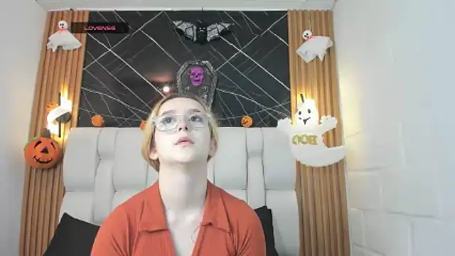 kristal joi dl online show from 26, 10, 2025