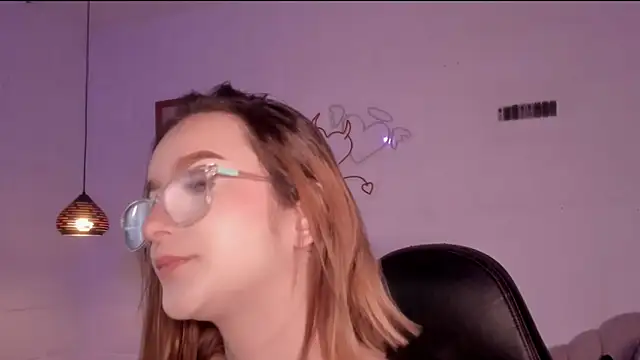 kristal joi dl online show from 23, 9, 2025