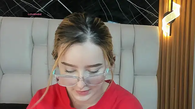 kristal joi dl online show from 29, 11, 2025