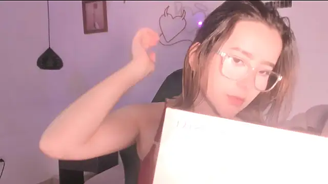 kristal joi dl online show from 6, 10, 2025