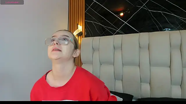 kristal joi dl online show from 13, 11, 2025