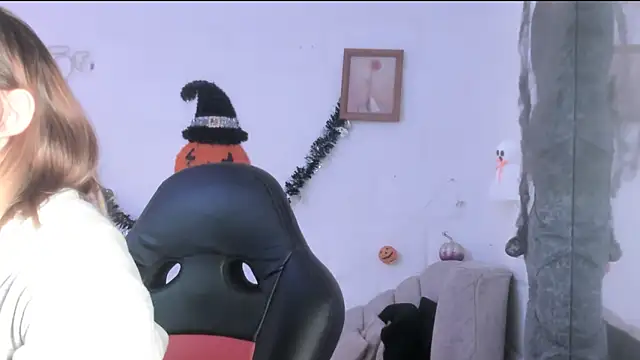 kristal joi dl online show from 11, 10, 2025