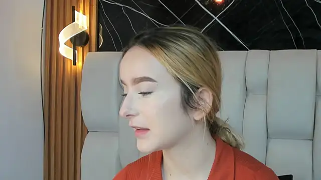 kristal joi dl online show from 1, 12, 2025