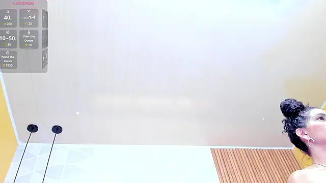 Brunnette Sensation online show from 13, 12, 2025