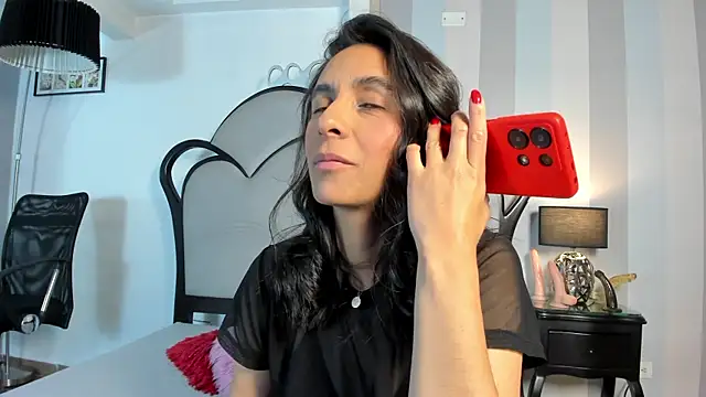 MiaAmore  online show from 21, 7, 2026