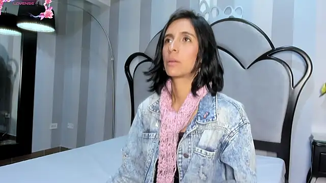 MiaAmore  online show from 28, 9, 2025