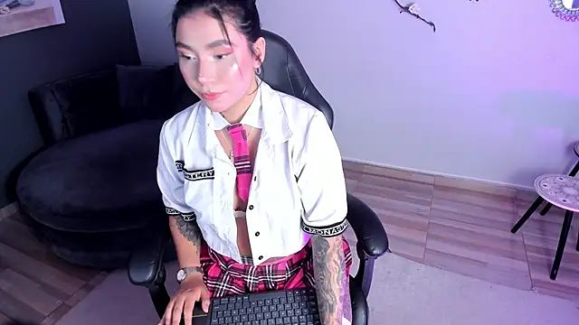 emy williams online show from 26, 5, 2026