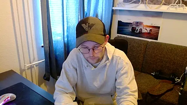 Snapshot of ChefDeLust chatting on 7, 6, 2026 ChefDeLust online show from 7, 6, 2026