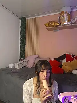 Mia zafir online show from 7, 10, 2025