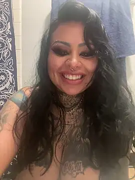 chicanachic13 online show from 4, 4, 2026