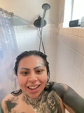 chicanachic13 online show from 12, 4, 2026