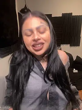 chicanachic13 online show from 18, 10, 2025