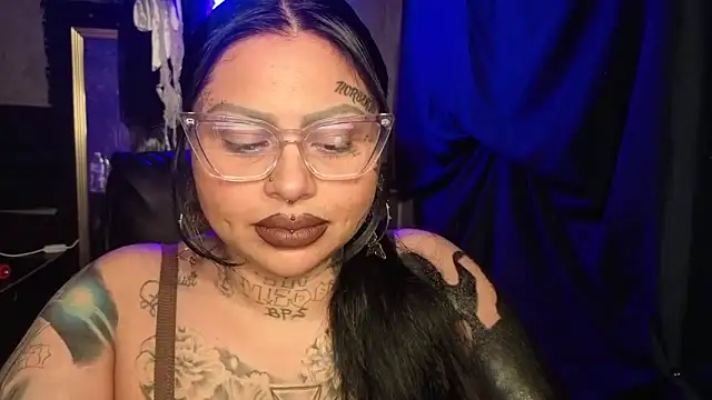 chicanachic13 online show from 8, 2, 2026