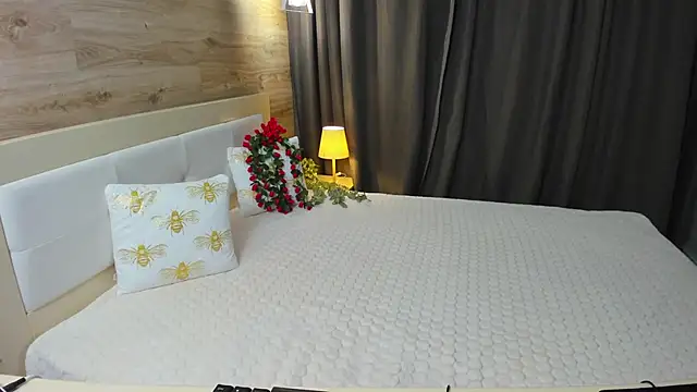 Babyy Lynaa online show from 23, 9, 2025