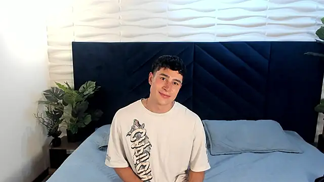 AustinJones  online show from 9, 3, 2026