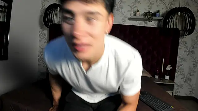 AustinJones  online show from 5, 4, 2026