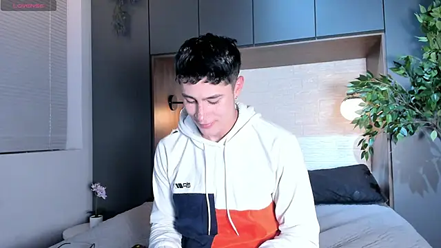 AustinJones  online show from 19, 12, 2025