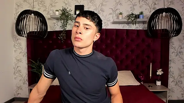 AustinJones  online show from 25, 3, 2026