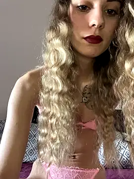 Snapshot of Bianca_XX25 chatting on 1, 12, 2025 Bianca XX25 online show from 1, 12, 2025