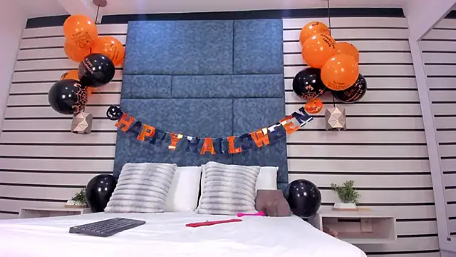 NatyLeone online show from 17, 10, 2025