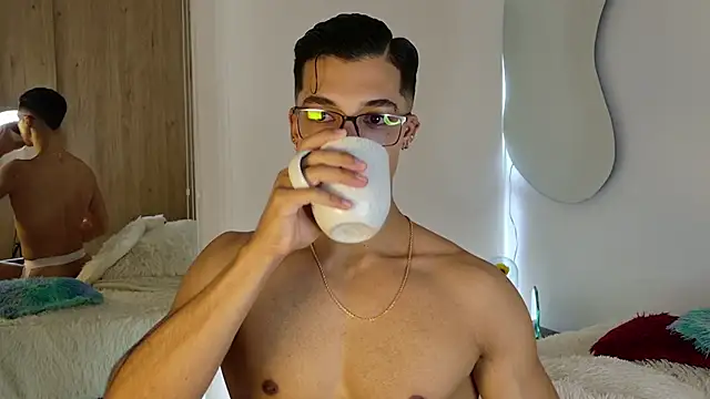 Troye Williams online show from 12, 4, 2026