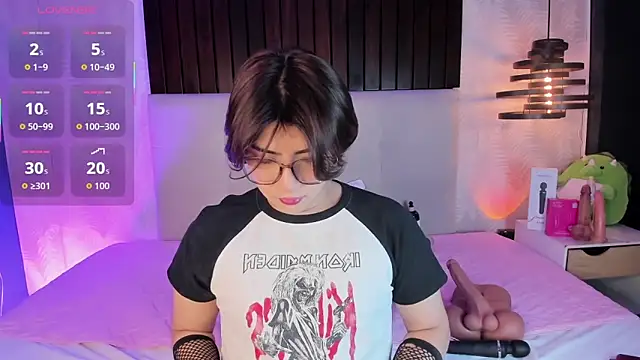 Creamy Angelo online show from 23, 2, 2026