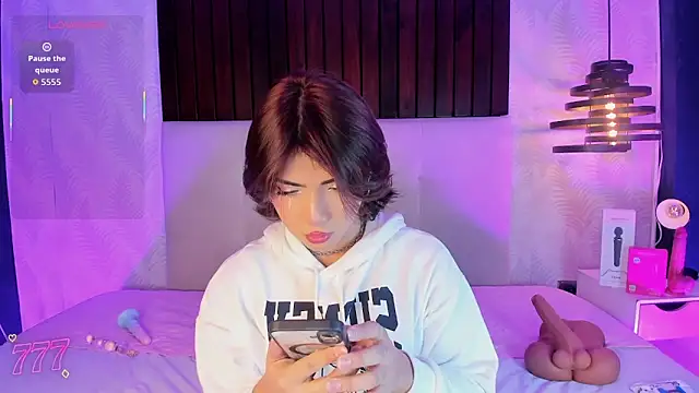 Creamy Angelo online show from 1, 6, 2026