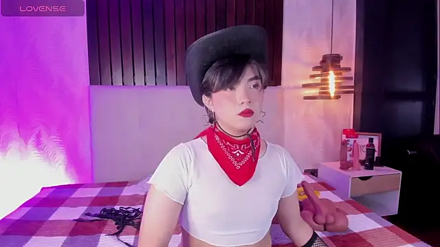 Creamy Angelo online show from 30, 10, 2025