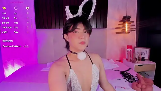 Creamy Angelo online show from 20, 12, 2025