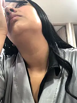 Miia Parker online show from 20, 11, 2025