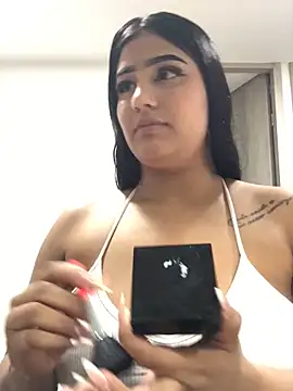 Miia Parker online show from 17, 12, 2025