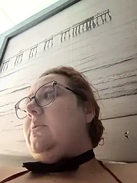 XEmoxkittyx online show from 26, 3, 2026