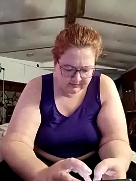 XEmoxkittyx online show from 19, 2, 2026