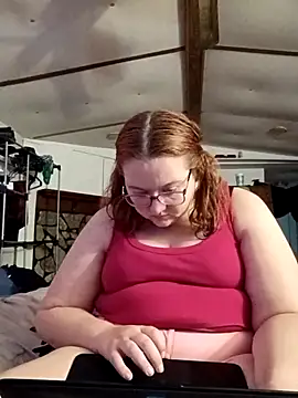 XEmoxkittyx online show from 22, 2, 2026