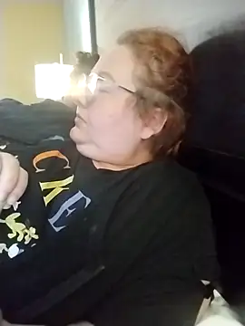 XEmoxkittyx online show from 23, 3, 2026