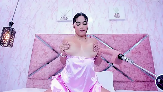 HOT EMIILY  online show from 26, 10, 2025