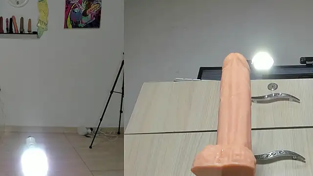 naomy funny online show from 5, 5, 2026