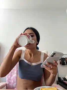 Victoria alson online show from 23, 9, 2025