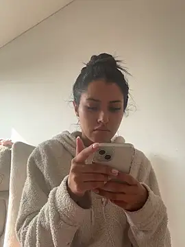 Victoria alson online show from 25, 3, 2026