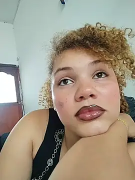 SirenRouge 69 online show from 4, 2, 2026