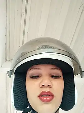 SirenRouge 69 online show from 1, 12, 2025