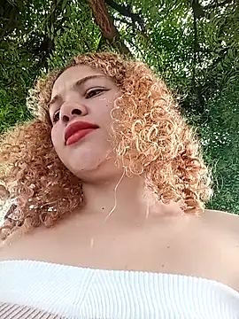 SirenRouge 69 online show from 11, 9, 2025