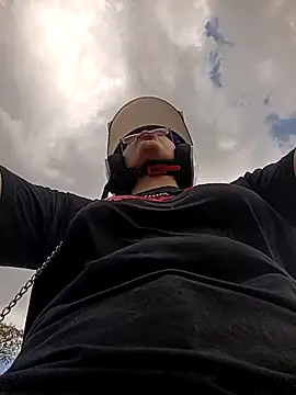 SirenRouge 69 online show from 4, 10, 2025