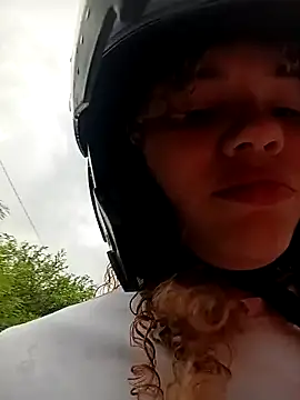 SirenRouge 69 online show from 29, 9, 2025