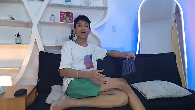 BEAUTY BOYS1 online show from 8, 10, 2025