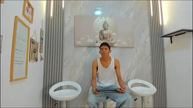 BEAUTY BOYS1 online show from 18, 12, 2025