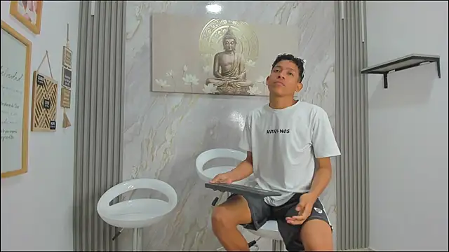 BEAUTY BOYS1 online show from 12, 1, 2026