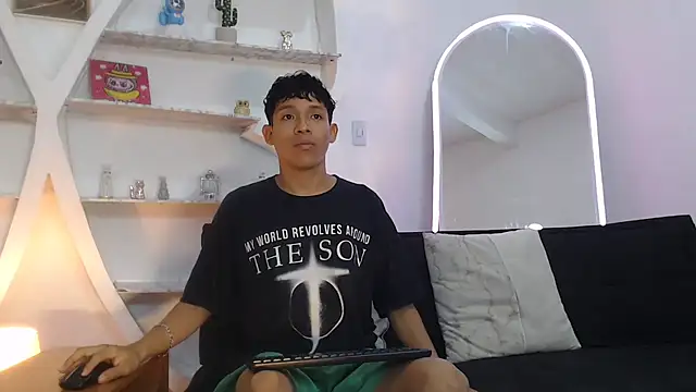 BEAUTY BOYS1 online show from 17, 9, 2025