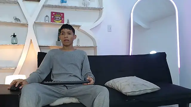 BEAUTY BOYS1 online show from 22, 10, 2025