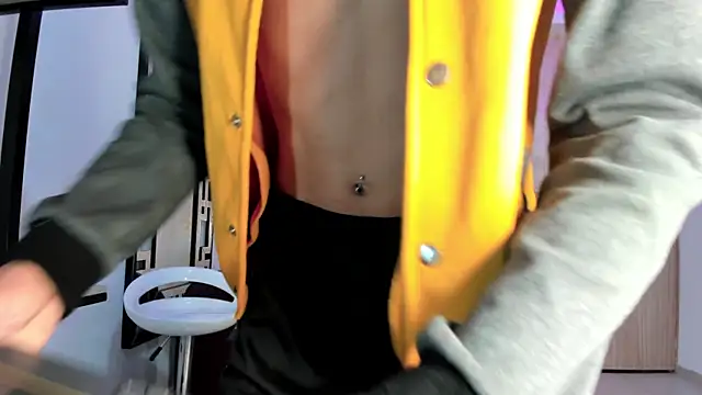 BEAUTY BOYS1 online show from 14, 4, 2026